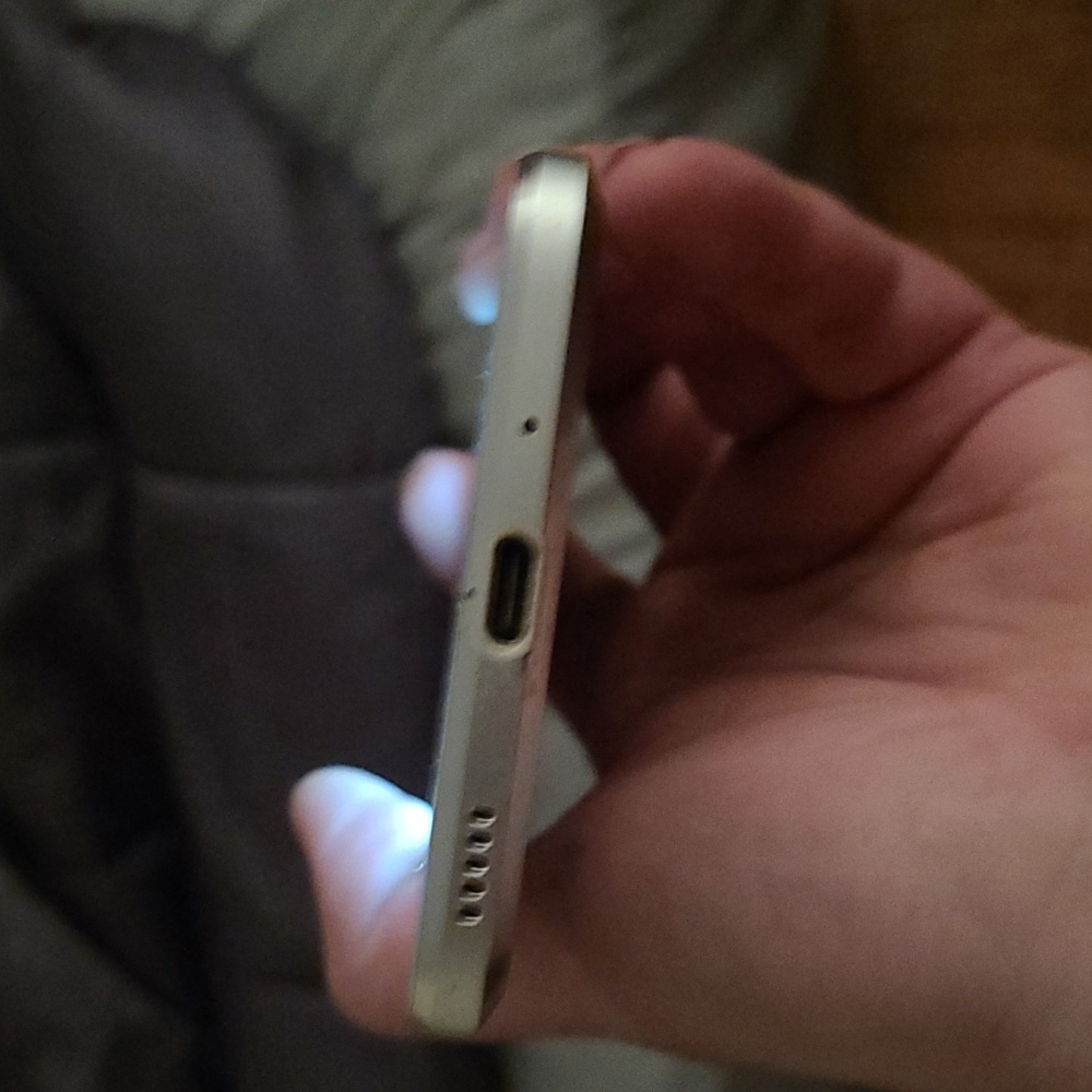 HTC Bolt missing Sim Card Tray unlocked